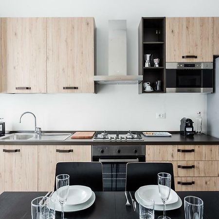 Comfortable Family Group Apartment Via Paruta Milão Exterior foto