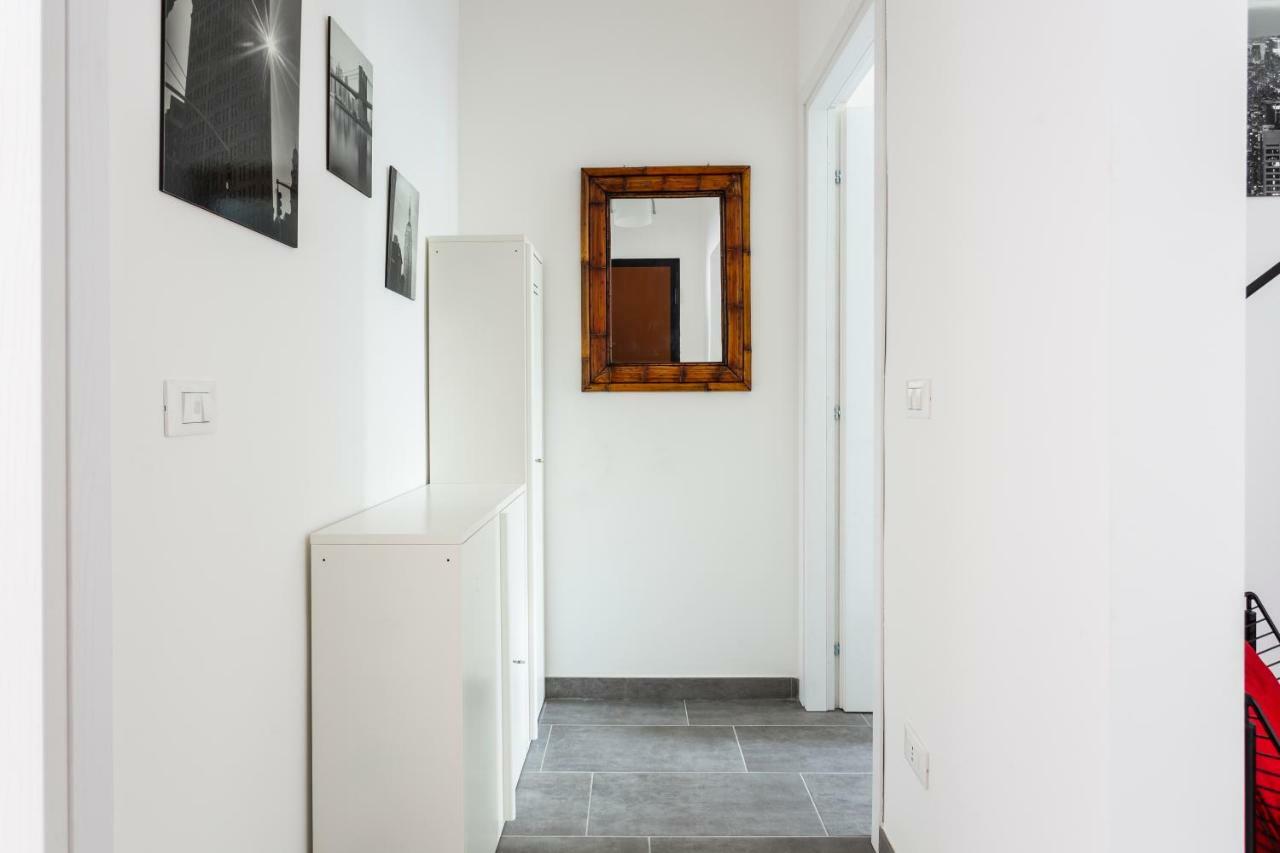 Comfortable Family Group Apartment Via Paruta Milão Exterior foto